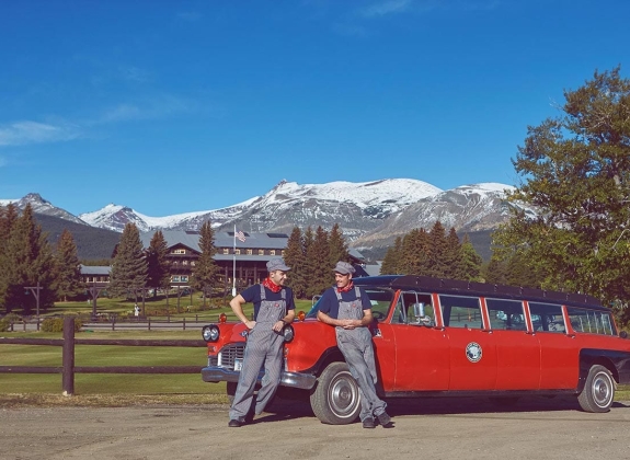 Glacier Park Lodge, Montana, Red Bus Tours
