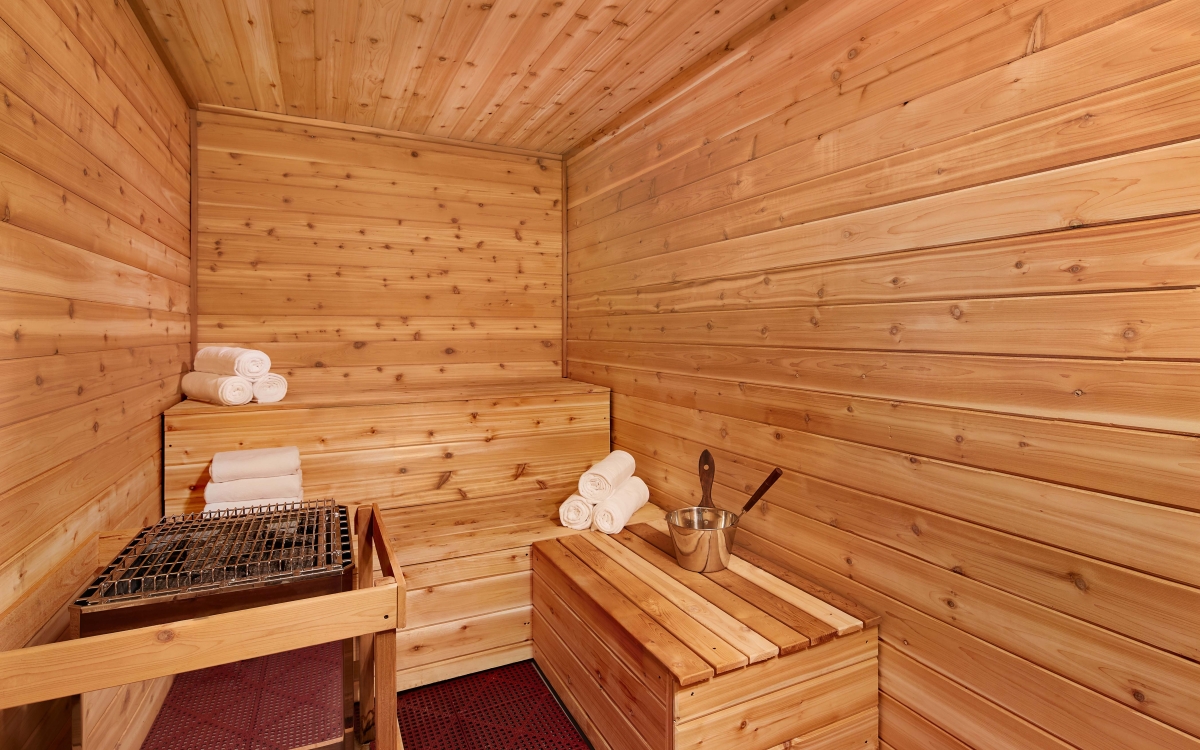 peabody-Feathers-Spa-Dry-Sauna