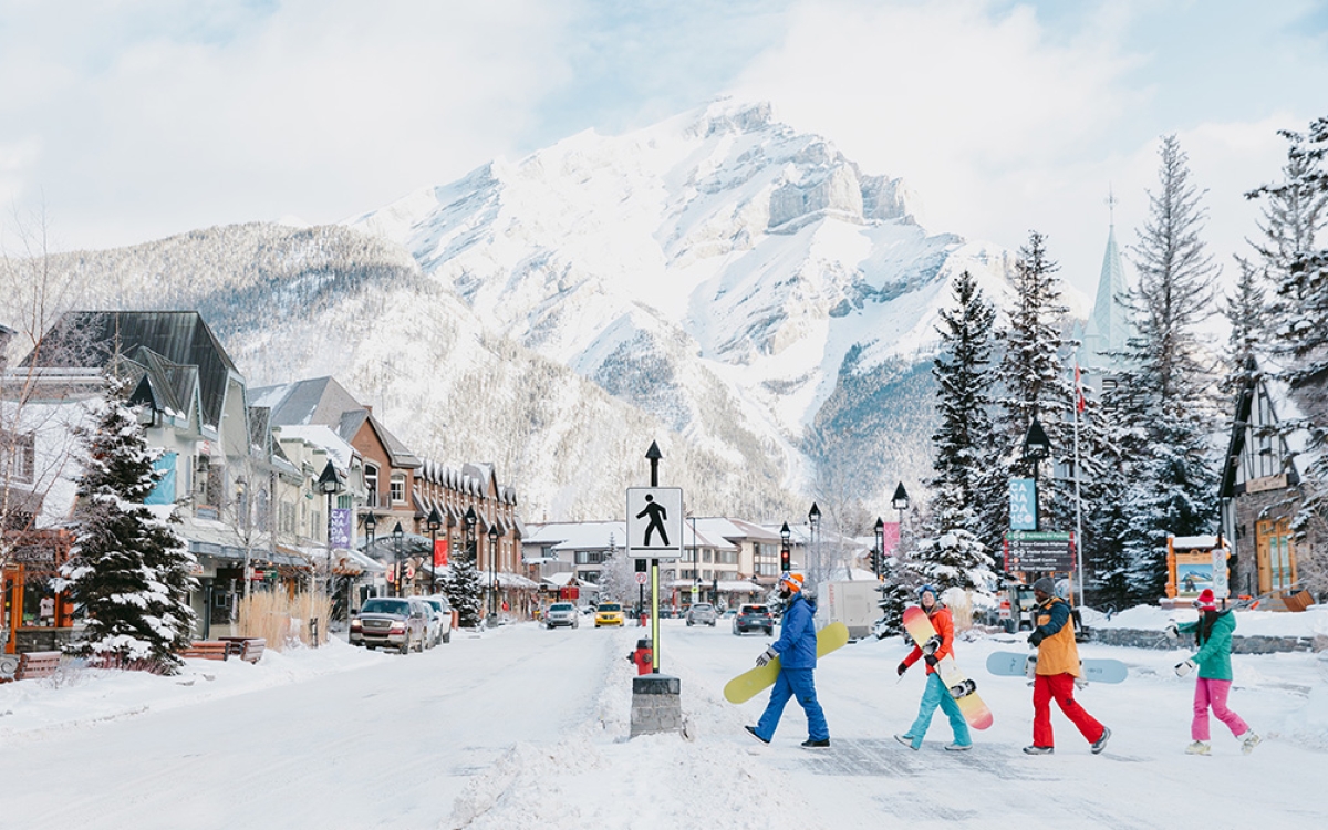 Ski-Gallery-fairmont-lake-louise