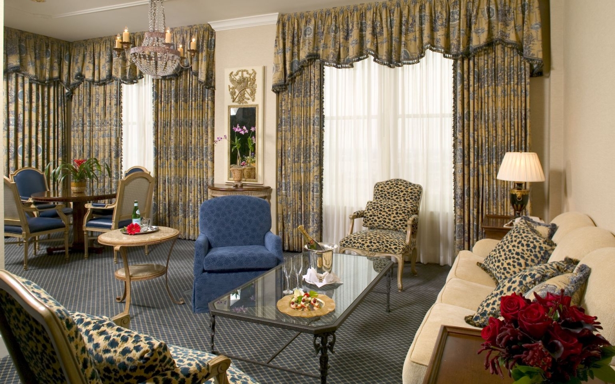 Hotel Monteleone Suite - Eudora Welty_Living Room