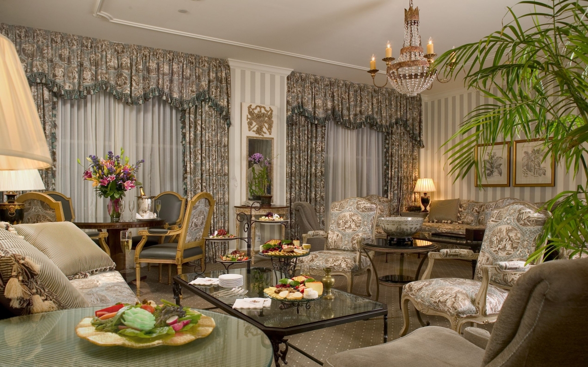 Hotel Monteleone Suite - FJ Monteleone_Living Room