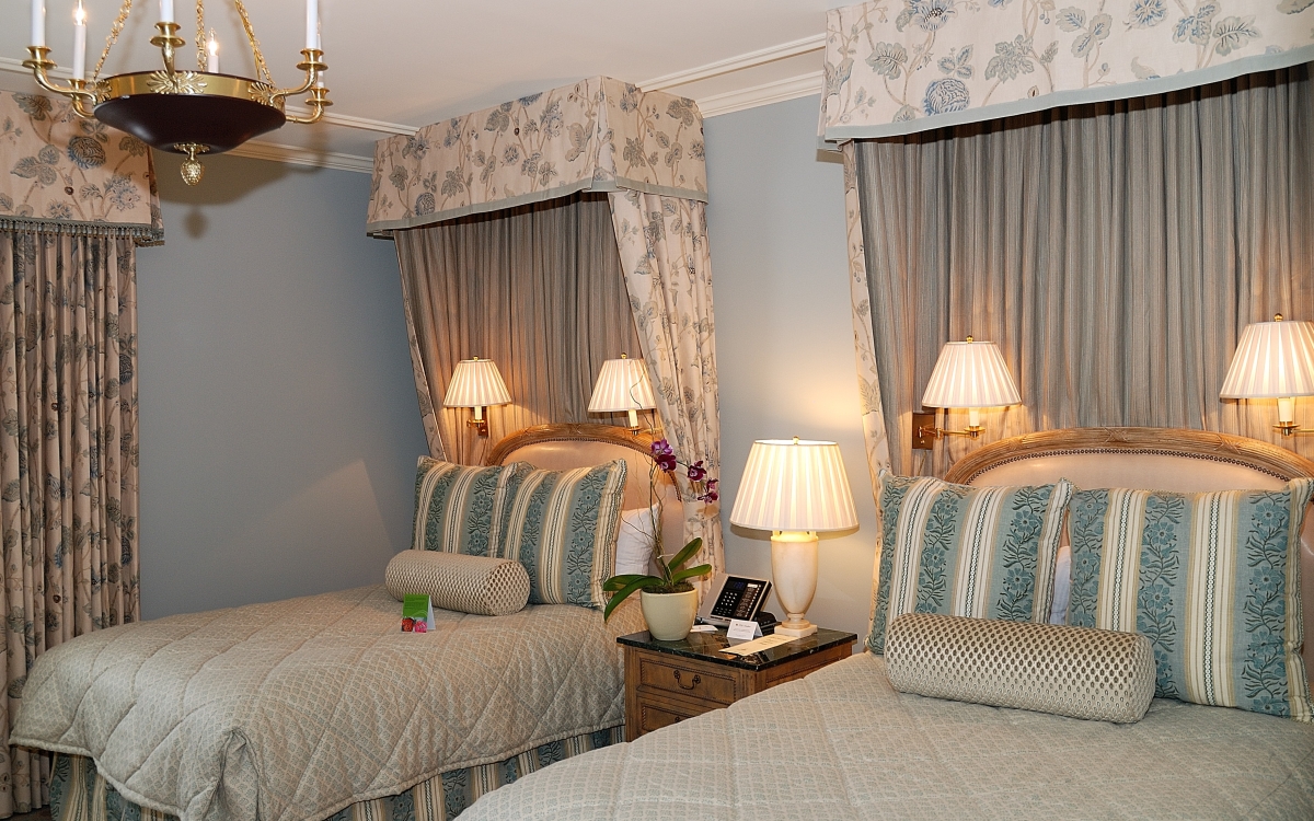 Hotel Monteleone Suite - William Faulkner Bedroom