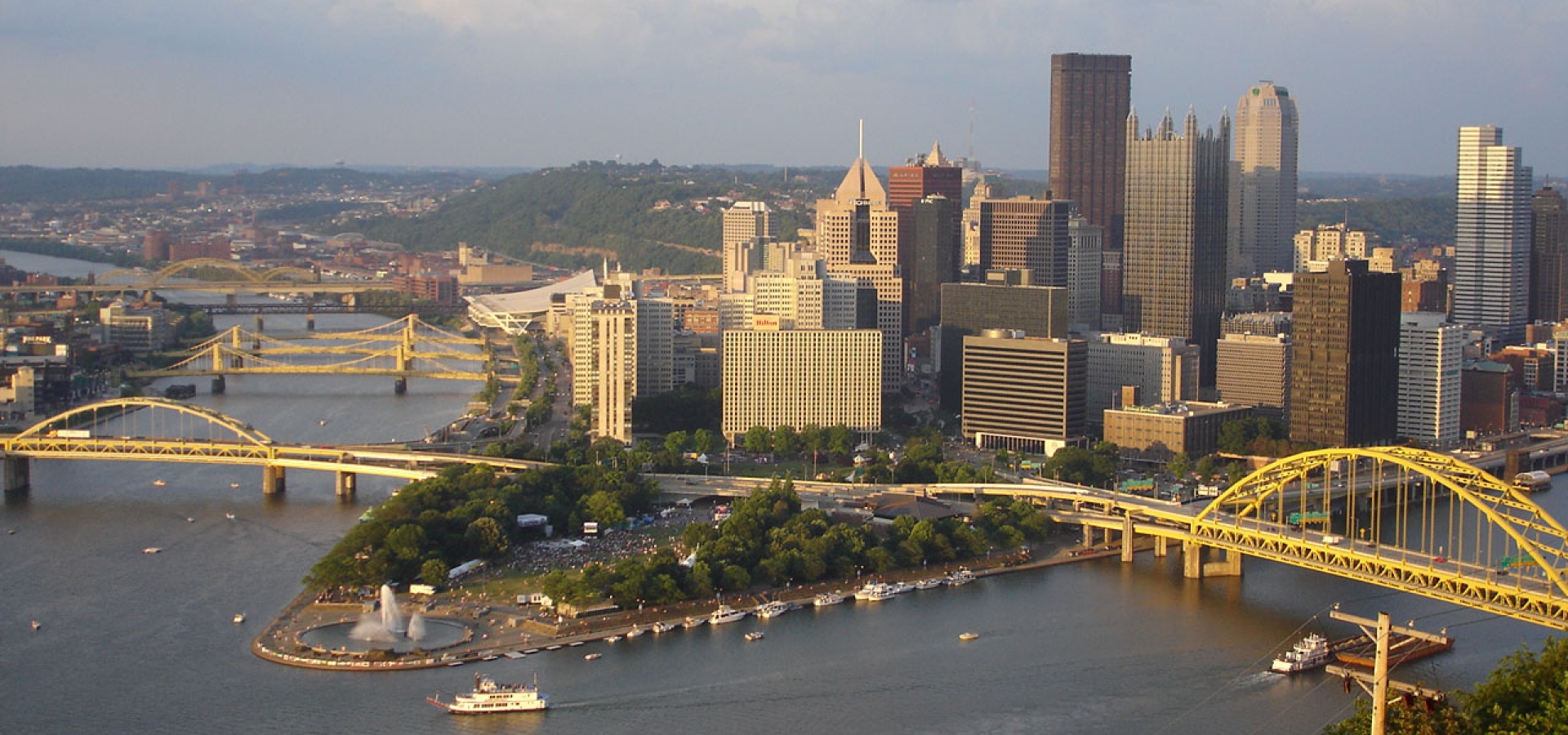 Pittsburgh, PA city scape view